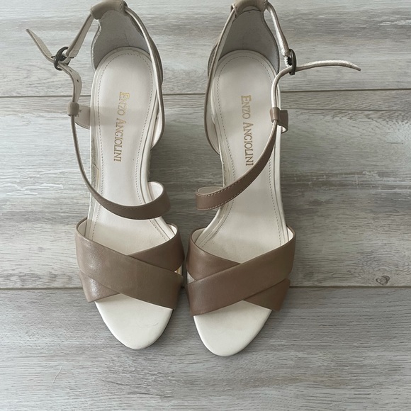 Like new Enzo Angiolini leather wedges - Picture 3 of 5